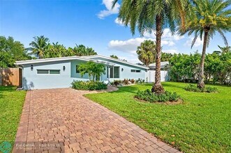 4401 NE 13th Terrace in Oakland Park, FL - Building Photo - Building Photo