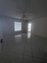 2220 NE 68th St in Fort Lauderdale, FL - Building Photo - Building Photo