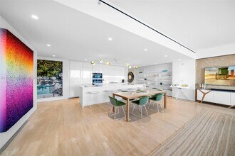 9111 Collins Ave in Surfside, FL - Building Photo - Building Photo