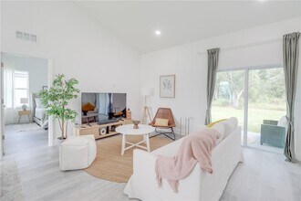 511 Marion Oaks Ln in Ocala, FL - Building Photo - Building Photo