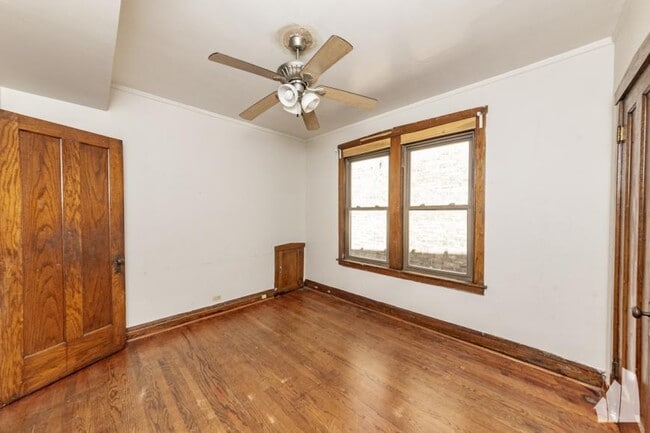 property at 3310 W Armitage Ave