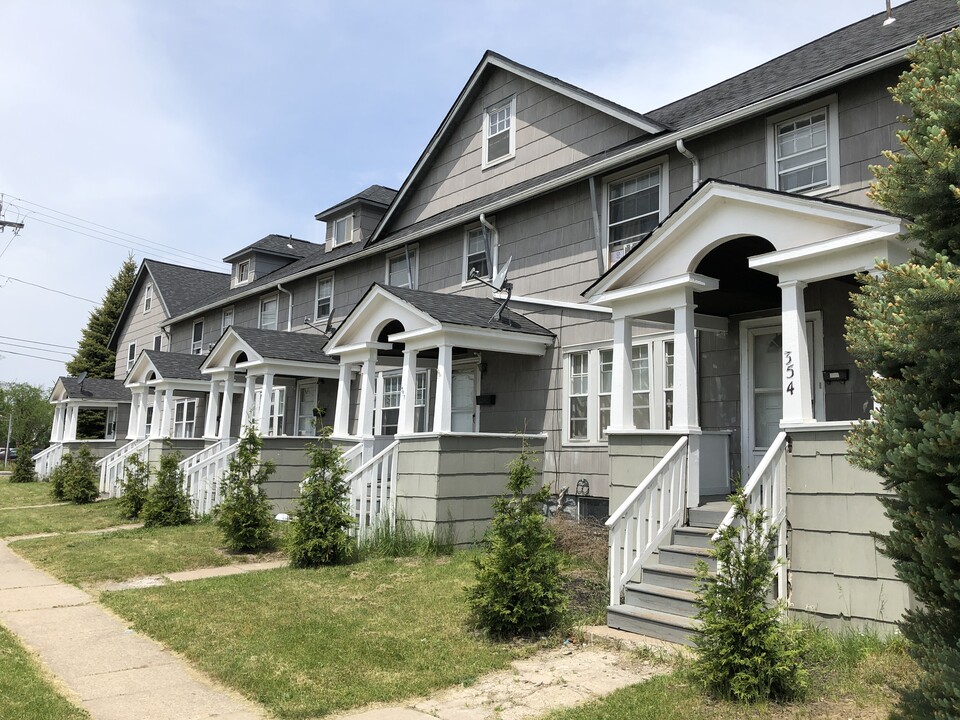 358 Eastman Ave in Rochester, NY - Building Photo