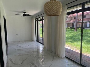 8217 Breeze Cove Ln in Orlando, FL - Building Photo - Building Photo