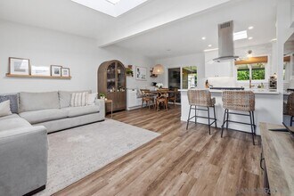 435 Cherry Ave in Imperial Beach, CA - Foto de edificio - Building Photo