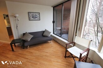 1330 Burrard St in Vancouver, BC - Building Photo - Building Photo