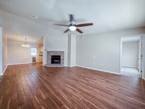 309 Adams Dr in Crestview, FL - Building Photo - Building Photo