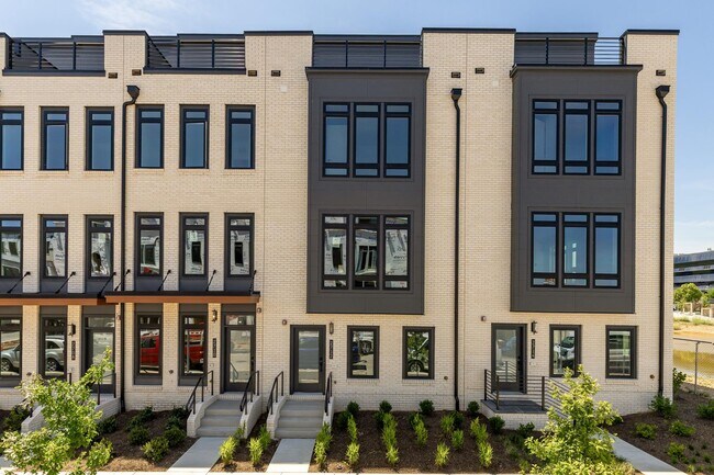 property at 2712 Olmsted Ct NW