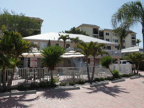 50 Gulf Beach Rd in Ft. Myers, FL - Building Photo - Building Photo