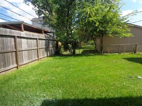 2054 Western Village Ln in Houston, TX - Building Photo - Building Photo