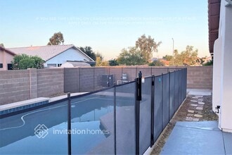 5223 W Wikieup Ln in Glendale, AZ - Foto de edificio - Building Photo