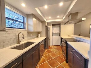 11863 Wimbledon Cir, Unit 417 in Wellington, FL - Foto de edificio - Building Photo