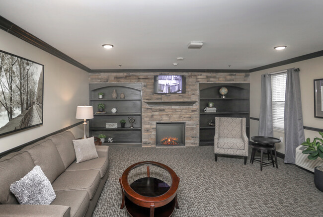 Wynbrooke Senior Apartments in Indianapolis, IN - Building Photo - Interior Photo