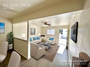 242 W 13th St in Los Angeles, CA - Building Photo - Building Photo