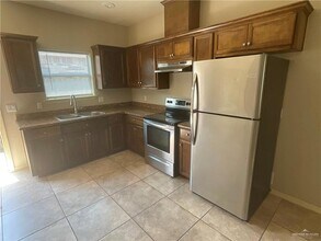 2707 E Garfield Ave, Unit A in Alton, TX - Building Photo - Building Photo