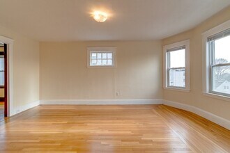 103 Fuller St in Boston, MA - Building Photo - Building Photo