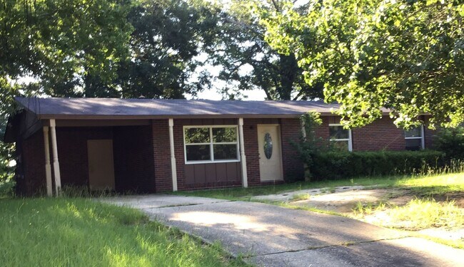 property at 1040 Amber Dr