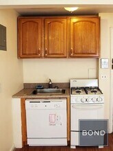 78 E 3rd St in New York, NY - Building Photo - Building Photo