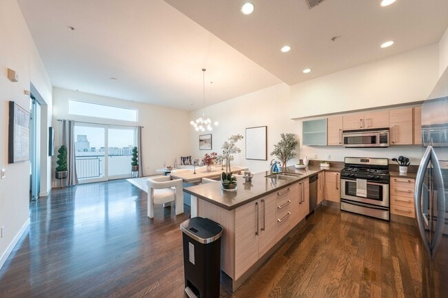 1234 Wilshire Blvd in Los Angeles, CA - Building Photo - Building Photo