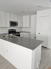 13902 Appleton Wy in San Antonio, TX - Foto de edificio - Building Photo