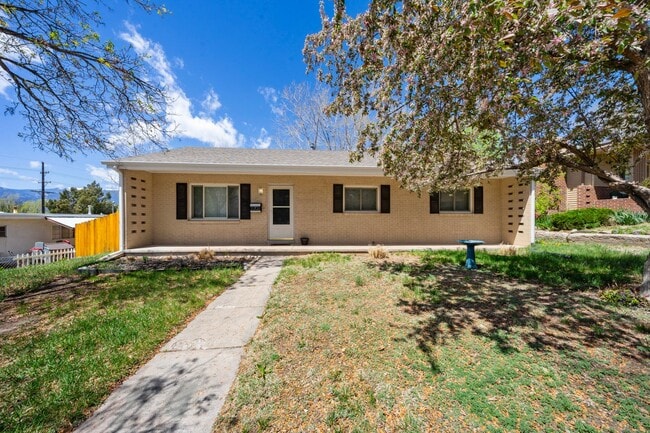 property at 2202 N Meade Ave