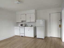 31 Wing Ave, Unit B2 in Dover Plains, NY - Building Photo