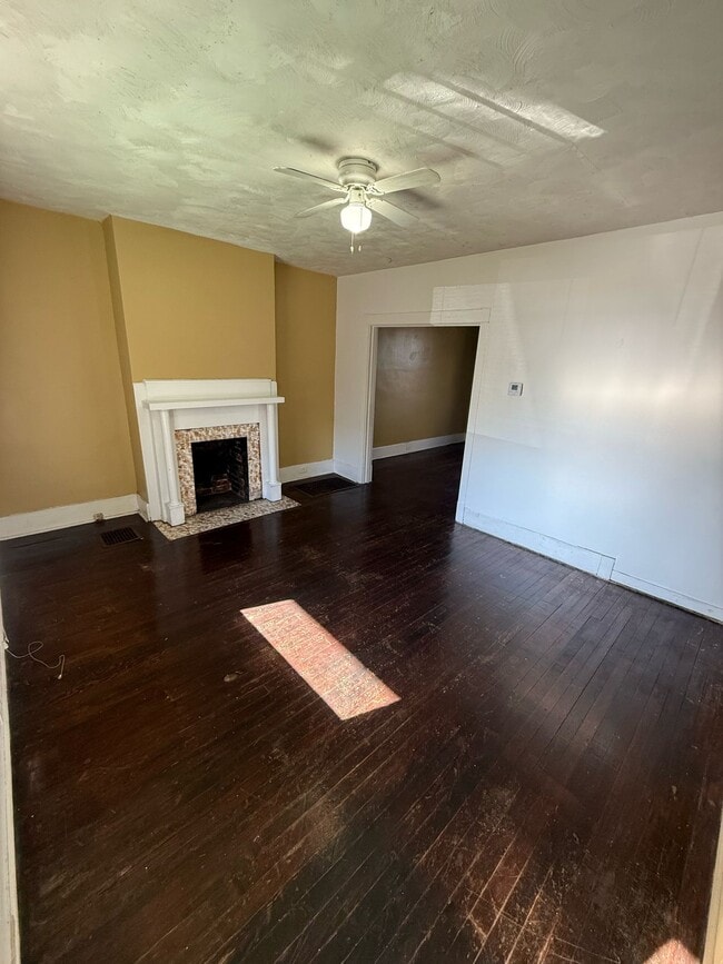 810 Gearing Ave in Pittsburgh, PA - Building Photo - Building Photo