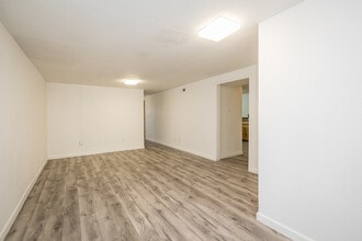 1002 Hot Springs Ave in Cheyenne, WY - Building Photo - Building Photo