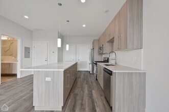 2942 W North Ave in Chicago, IL - Building Photo - Building Photo