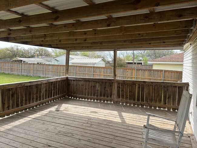 property at 113 S Booth St