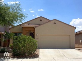 10650 S Miramar Canyon Pass in Vail, AZ - Building Photo