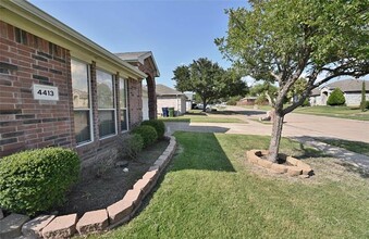 4413 Waterbird Ln in Garland, TX - Building Photo - Building Photo