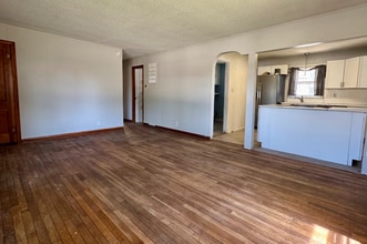 500 N Meridian Ave in Valley Center, KS - Building Photo - Building Photo