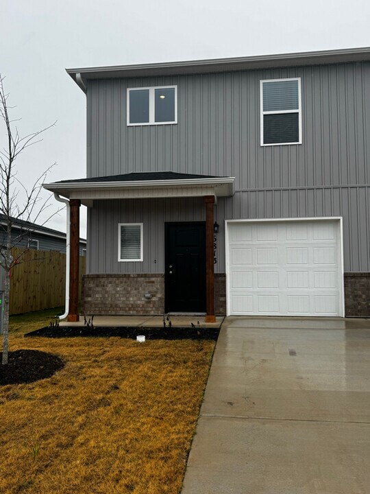6813 SW Dignity Ave in Bentonville, AR - Foto de edificio