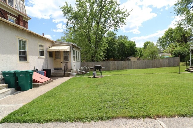 727 Glasgow St in Pottstown, PA - Building Photo - Building Photo