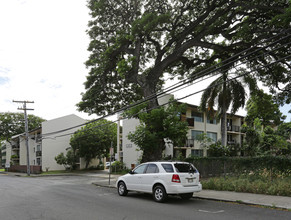 Old Vineyard in Honolulu, HI - Foto de edificio - Building Photo