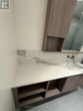 110 Broadway Ave in Toronto, ON - Building Photo - Building Photo