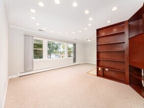 8063 W Churchill Ave in Niles, IL - Building Photo - Building Photo