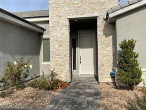 6632 Rashelda Ct in Las Vegas, NV - Building Photo - Building Photo