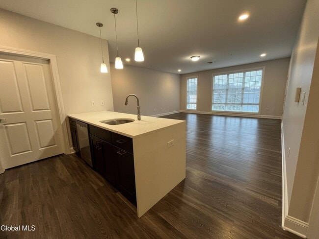 130 Excelsior Ave in Saratoga Springs, NY - Building Photo - Building Photo