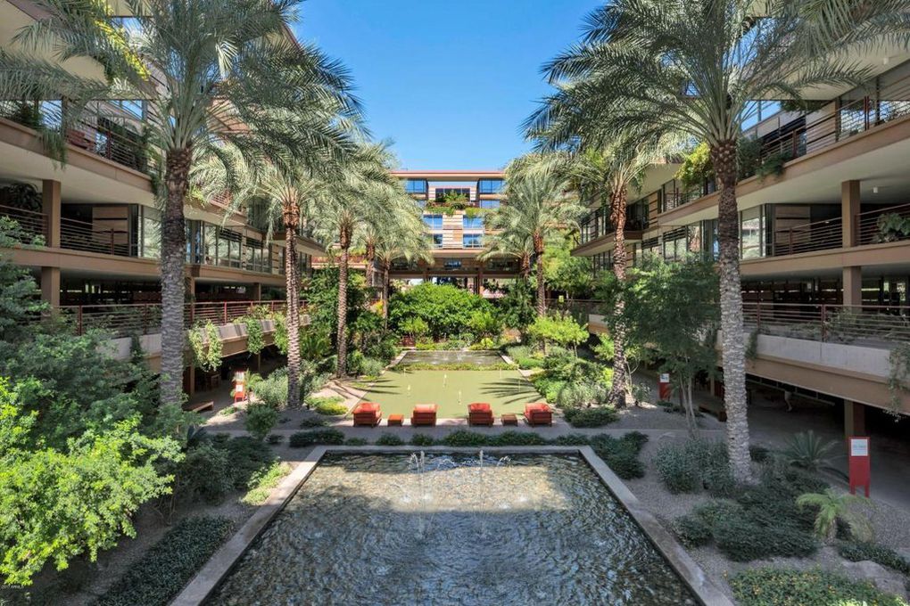 7137 E Rancho Vista Dr, Unit 4001 in Scottsdale, AZ - Building Photo