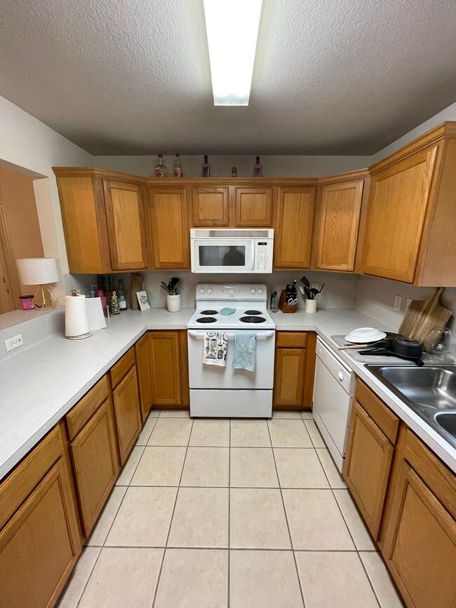 property at 3762 Oldenburg Ln
