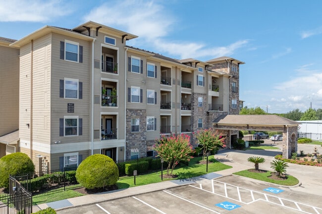 West Oaks Village Senior