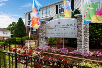 Kingsley Commons Townhouses in Falls Church, VA - Foto de edificio - Building Photo