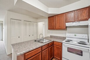 Orleans Place Apartments in Woodhaven, MI - Building Photo