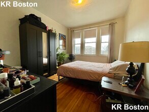 1633 Commonwealth Ave in Boston, MA - Building Photo - Building Photo