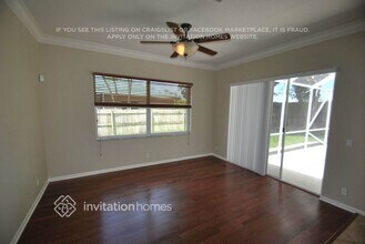 7142 Taylorwood Dr in Lake Worth Beach, FL - Foto de edificio - Building Photo