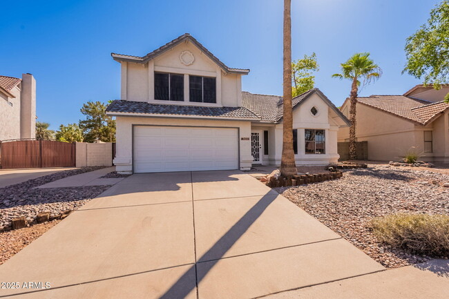 property at 5416 E Glencove St