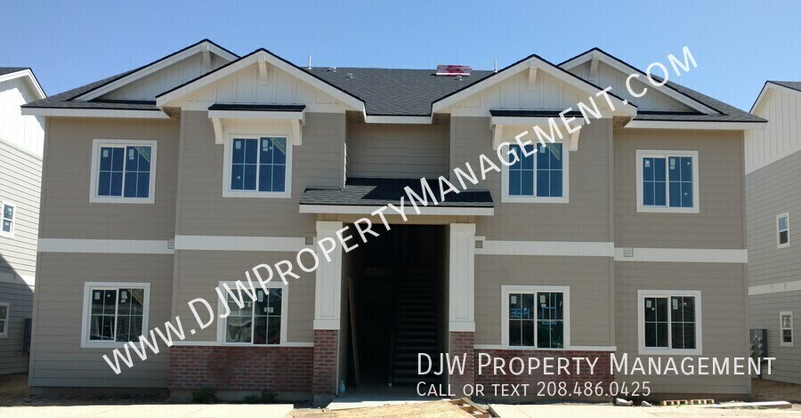 324 NE 3rd St in Meridian, ID - Building Photo