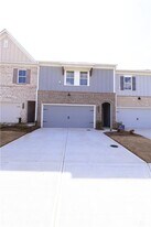 4667 Larkfield Way in Powder Springs, GA - Building Photo