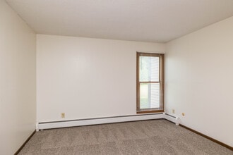The Oaks Apartments in Sioux Falls, SD - Foto de edificio - Interior Photo